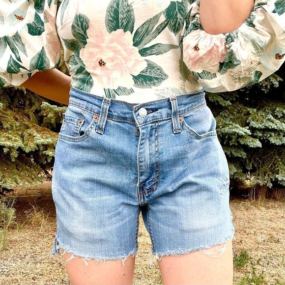 Custom Levi’s Denim Jean Cutoff Shorts Distressed Levi’s 541 32” Waist JORTS - Picture 2 of 7